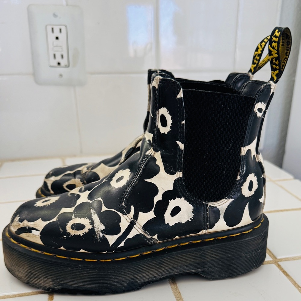 Dr. Martens Handpainted Floral 2976 Platform Chelsea Boots UK 5 EU 37 US 6 L - Picture 2 of 9